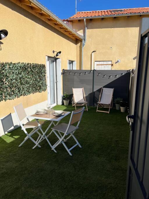 Apartment Cosy, Proche Poitiers Nieuil-l'Espoir