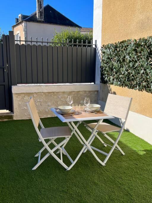 Cosy, Proche Poitiers Nieuil-l'Espoir